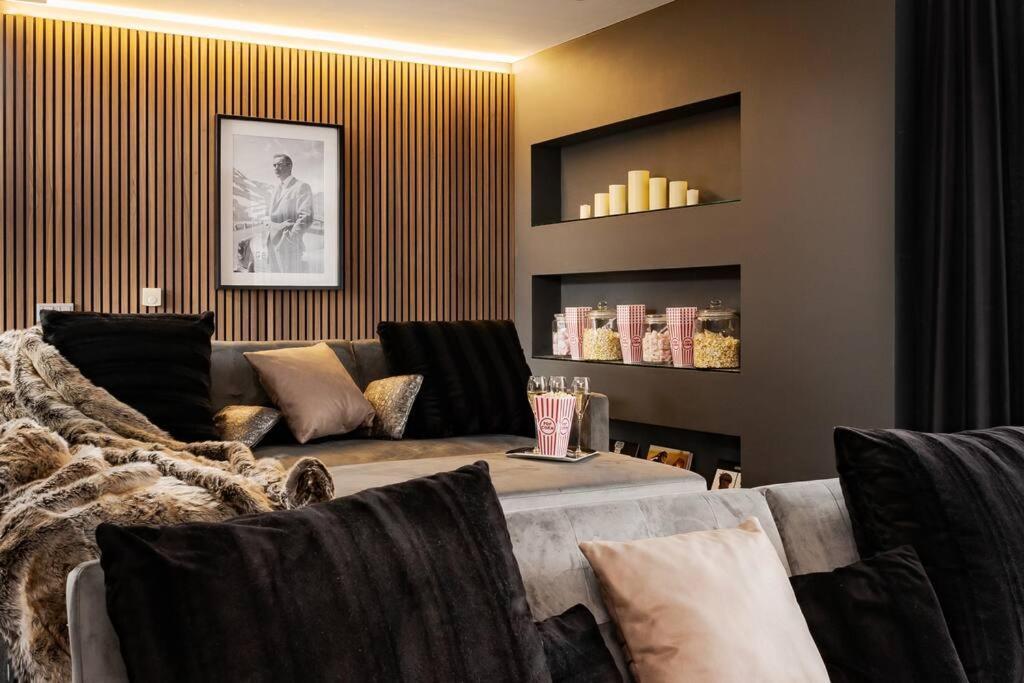 فيلا Luxury Water Tower I Roof Bar I Cinema كارديف المظهر الخارجي الصورة